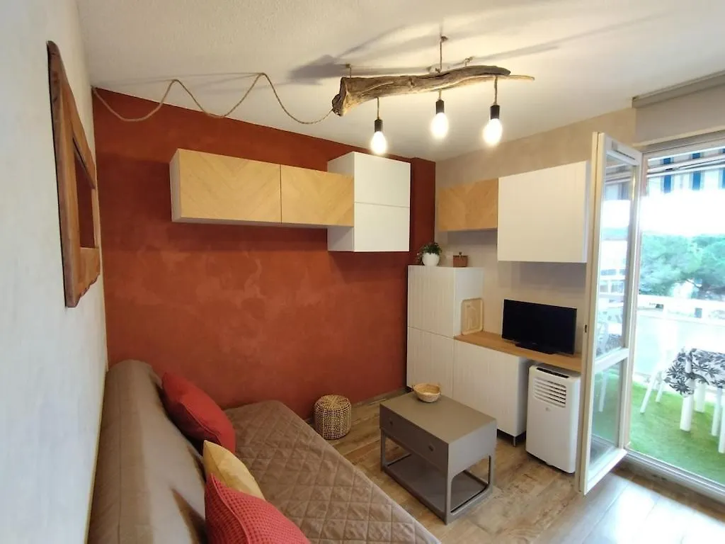Daire Les Chenes Appartement Climatise Avec Terrasse A 8Mn A Pieds De La Plage Bormes-les-Mimosas