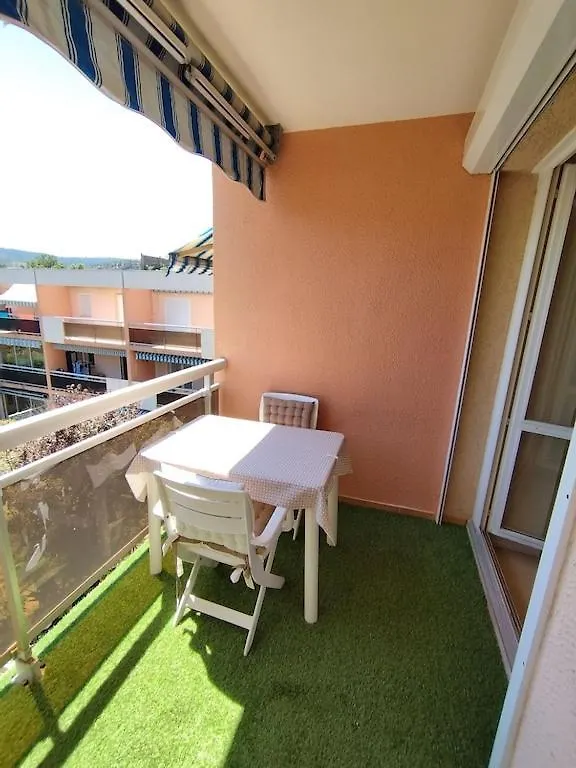 Daire Les Chenes Appartement Climatise Avec Terrasse A 8Mn A Pieds De La Plage Bormes-les-Mimosas