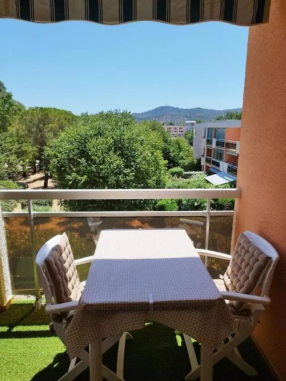 Les Chenes Appartement Climatise Avec Terrasse A 8Mn A Pieds De La Plage Bormes-les-Mimosas Daire